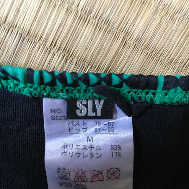 SLY(スライ)のSLY バンドゥビキニ トライバル柄 Mサイズ レディースの水着/浴衣(水着)の商品写真