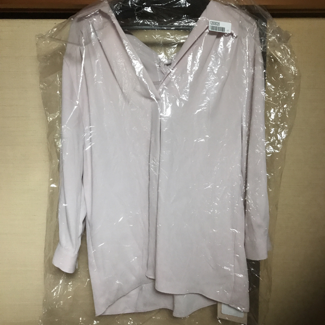 Apuweiser-riche(アプワイザーリッシェ)の洗える抜け衿ゆるシャツ レディースのトップス(シャツ/ブラウス(長袖/七分))の商品写真