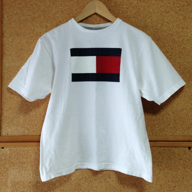 TOMMY HILFIGER(トミーヒルフィガー)のhahaha※様 お取置き 〜3/29迄 レディースのトップス(Tシャツ(半袖/袖なし))の商品写真