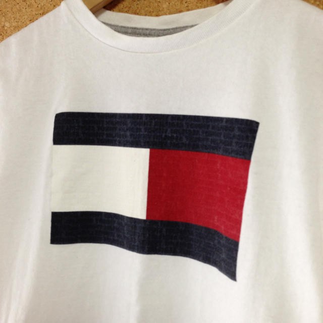 TOMMY HILFIGER(トミーヒルフィガー)のhahaha※様 お取置き 〜3/29迄 レディースのトップス(Tシャツ(半袖/袖なし))の商品写真