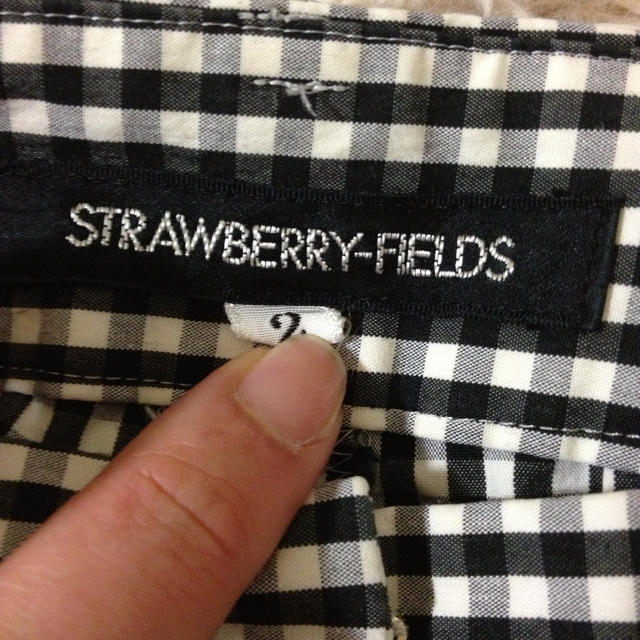 STRAWBERRY-FIELDS(ストロベリーフィールズ)の美品！ギンガムチェックパンツ レディースのパンツ(クロップドパンツ)の商品写真