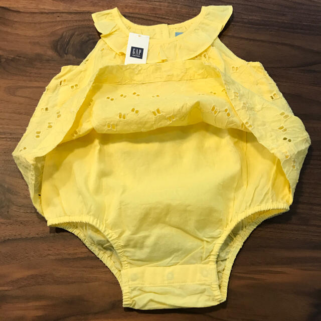 babyGAP(ベビーギャップ)の☆とも★様専用【新品】GAP  チュニック ロンパース ギャップ キッズ/ベビー/マタニティのベビー服(~85cm)(シャツ/カットソー)の商品写真