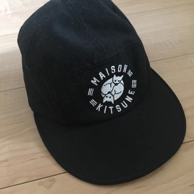 MAISON KITSUNE'(メゾンキツネ)のべーにょん様 専用！ メゾンキツネ  キャップ 帽子 レア メンズの帽子(キャップ)の商品写真