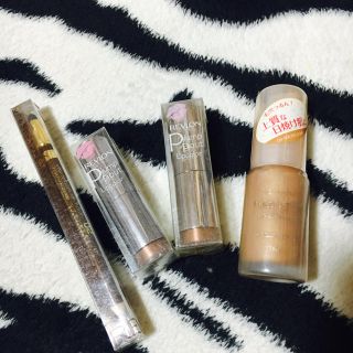 レブロン(REVLON)のRevlon 4点セット(ファンデーション)