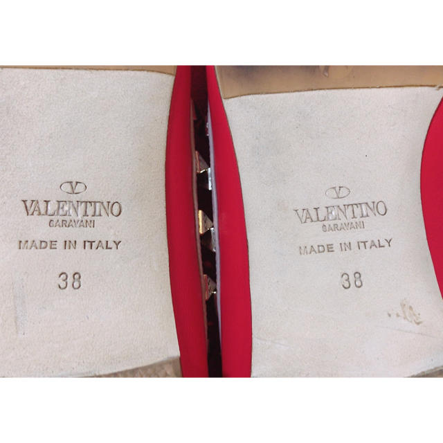 きました VALENTINO フラットシューズ（レッド）の通販 by みかちん｜ヴァレンティノならラクマ - Valentino（ヴァレンティノ）ロックスタッズ  ▹ューズ - stfelix.co.uk
