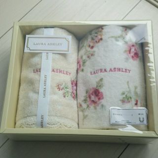 ローラアシュレイ(LAURA ASHLEY)の新品☆ゲストタオル2枚セット(タオル/バス用品)