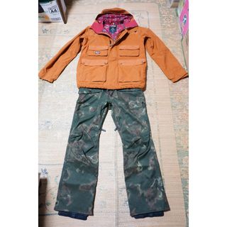 BURTON（スノーボード ・ グリーン・カーキ/緑色系）のフリマアイテム一覧