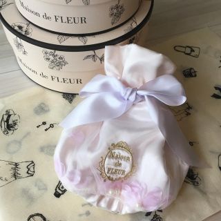 メゾンドフルール(Maison de FLEUR)の【ちー様専用】パールペタルビッグリボンポーチ ライトピンク(ポーチ)