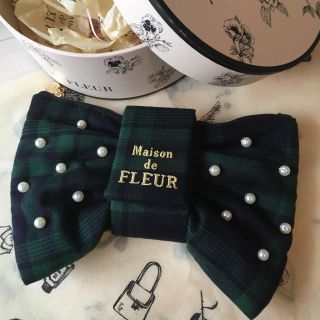 メゾンドフルール(Maison de FLEUR)の新品未使用♡パールリボンチェック柄ポーチ(ポーチ)