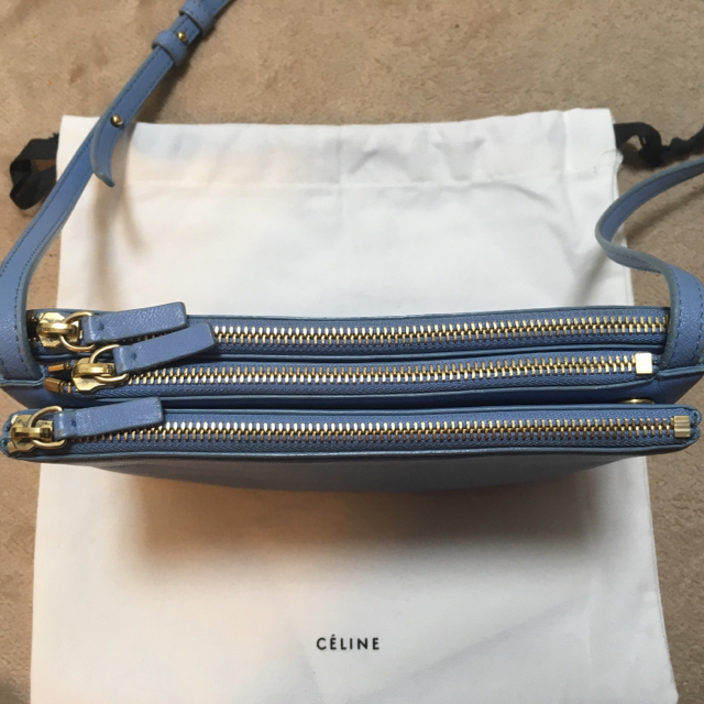 celine(セリーヌ)の正規品 CELINE セリーヌ トリオ スモール 水色 レディースのバッグ(ショルダーバッグ)の商品写真