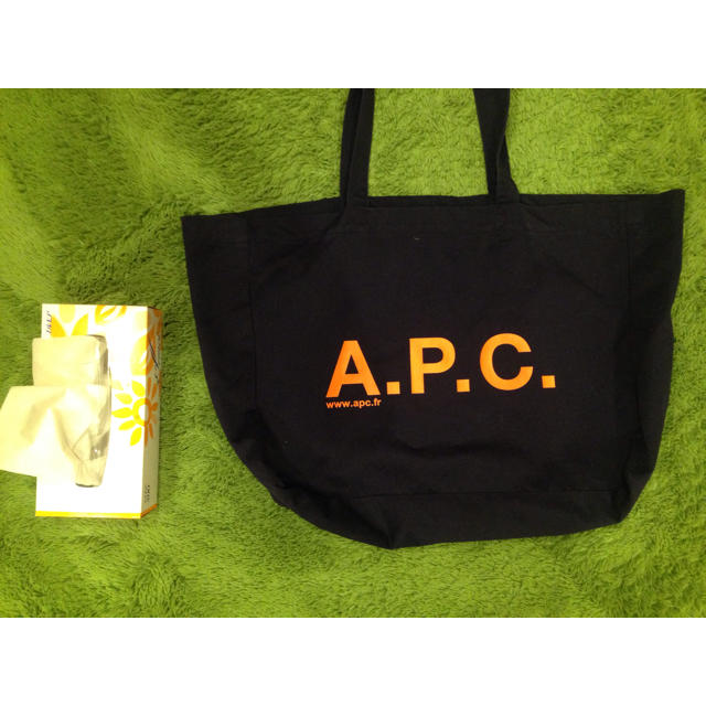 A.P.C(アーペーセー)のAPCのトートバッグ レディースのバッグ(トートバッグ)の商品写真