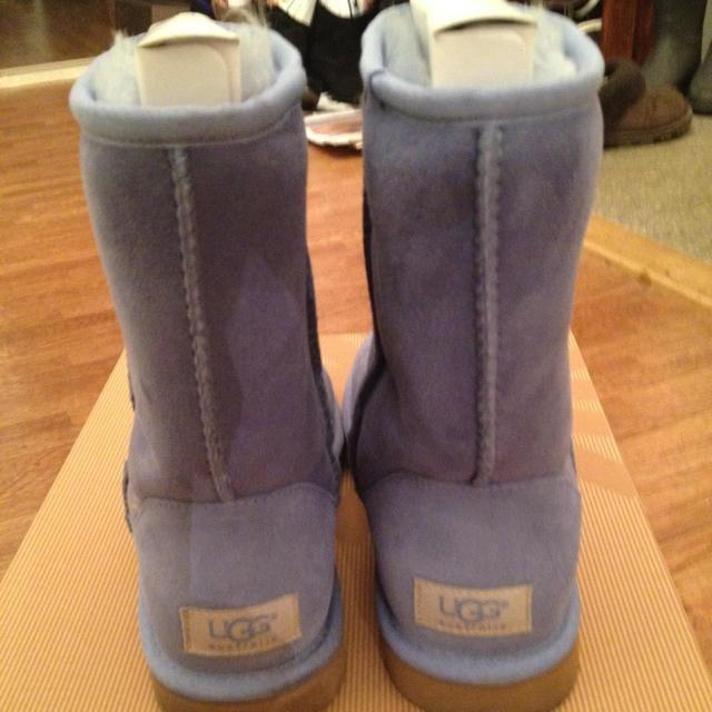 UGG(アグ)のUGGクリーミーカラームートン レディースの靴/シューズ(ブーツ)の商品写真