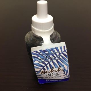 バスアンドボディーワークス(Bath & Body Works)のルームフレグランス★ワイキキビーチココナッツ★Wallflower (アロマグッズ)