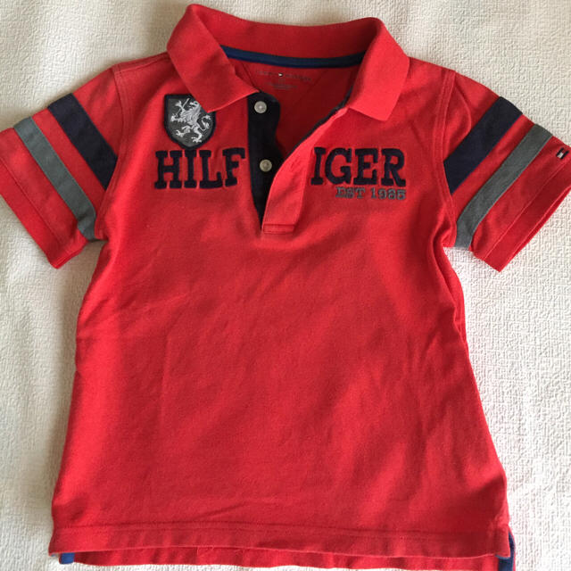 TOMMY HILFIGER(トミーヒルフィガー)のTOMMY HILFIGER キッズ/ベビー/マタニティのキッズ服男の子用(90cm~)(Tシャツ/カットソー)の商品写真