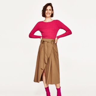 ザラ(ZARA)の今期新作ZARAフロントクロスベルト付スカート(ひざ丈スカート)