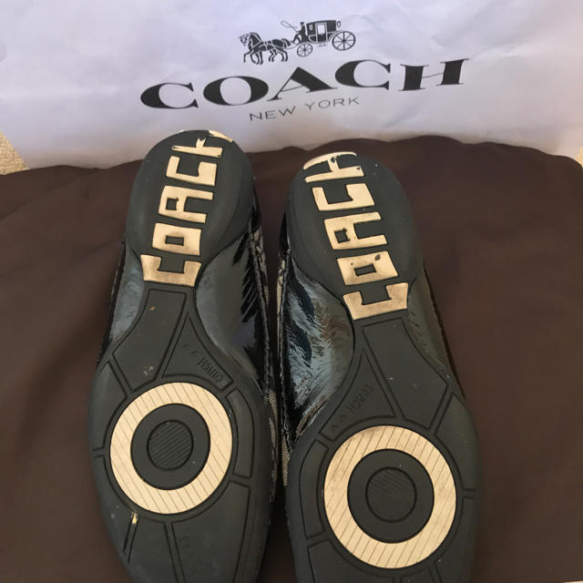 COACH(コーチ)のコーチCOACH★シグネチャー柄パンプス フラットシューズ  ローファー レディースの靴/シューズ(ハイヒール/パンプス)の商品写真