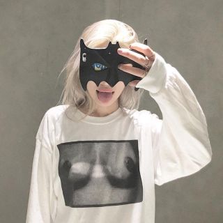 シュプリーム(Supreme)の雑誌NYLON掲載 oppai Tシャツ レア(Tシャツ(長袖/七分))