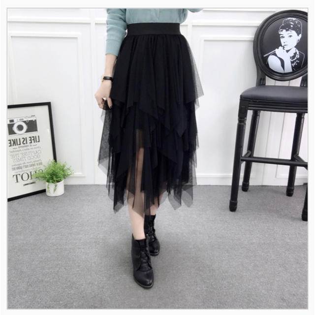 SNIDEL(スナイデル)のブラック フリル スカート レディースのスカート(ひざ丈スカート)の商品写真