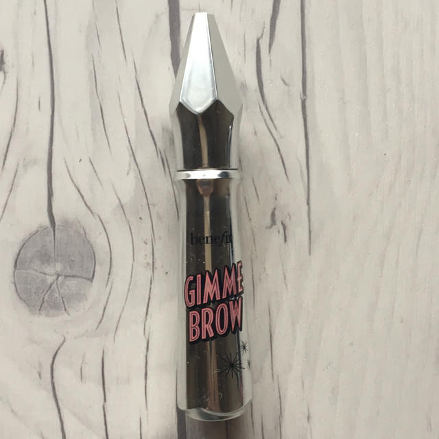 Benefit(ベネフィット)のBenefit Gimme Brow 03 コスメ/美容のベースメイク/化粧品(眉マスカラ)の商品写真