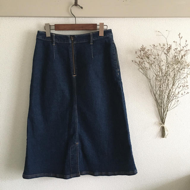 LEPSIM(レプシィム)のデニムスカート レディースのスカート(ひざ丈スカート)の商品写真
