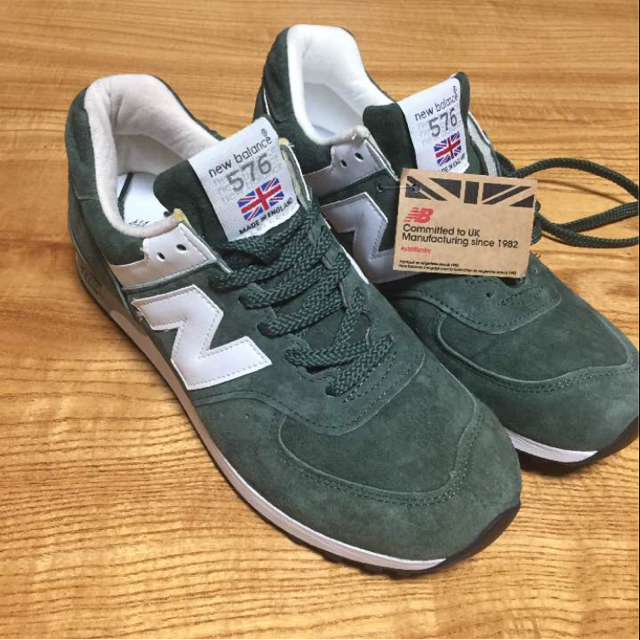 New Balance(ニューバランス)のゆーてぃ様専用❗️New Balance M576PNG UK製 メンズの靴/シューズ(スニーカー)の商品写真