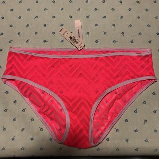 ヴィクトリアズシークレット(Victoria's Secret)のVS メッシュショーツ ビビッドピンク 未着用(ショーツ)