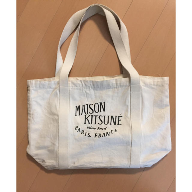 MAISON KITSUNE'(メゾンキツネ)のメゾンキツネ 大人気トートバッグ レディースのバッグ(トートバッグ)の商品写真