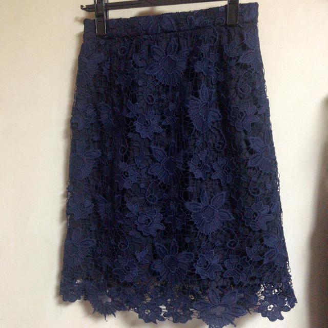 STRAWBERRY-FIELDS(ストロベリーフィールズ)のストロベリーフィールズ♡レーススカート レディースのスカート(ひざ丈スカート)の商品写真