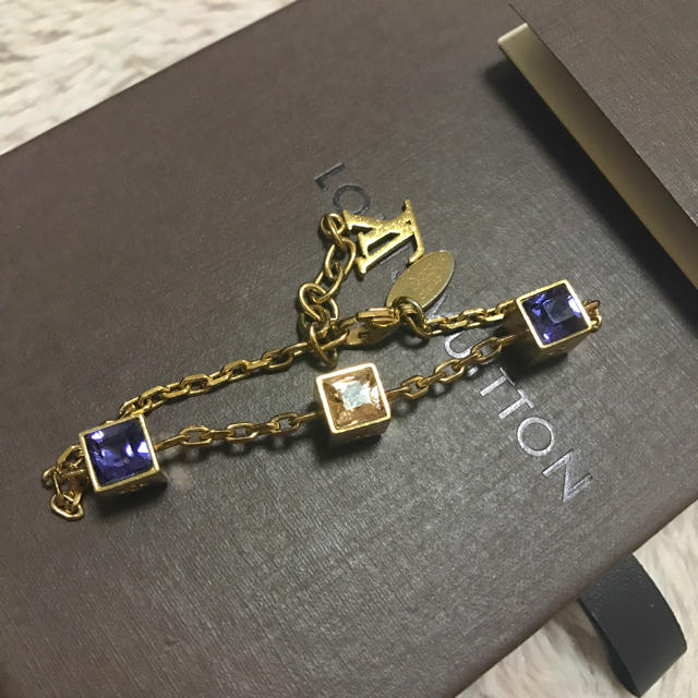 LOUIS VUITTON(ルイヴィトン)のルイヴィトン ギャンブルアズール ブレスレット レディースのアクセサリー(ブレスレット/バングル)の商品写真