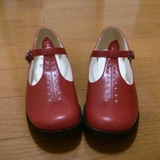 フェリシモ(FELISSIMO)のフェリシモ Tストラップのあかい靴(ローファー/革靴)