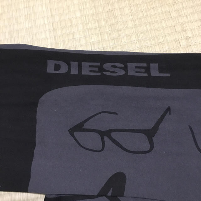 DIESEL(ディーゼル)のディーゼルスカーフ レディースのファッション小物(バンダナ/スカーフ)の商品写真