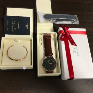 ダニエルウェリントン(Daniel Wellington)のバングルandプレゼントBOX付き！ ダニエルウェリントン 40mm モース(腕時計)