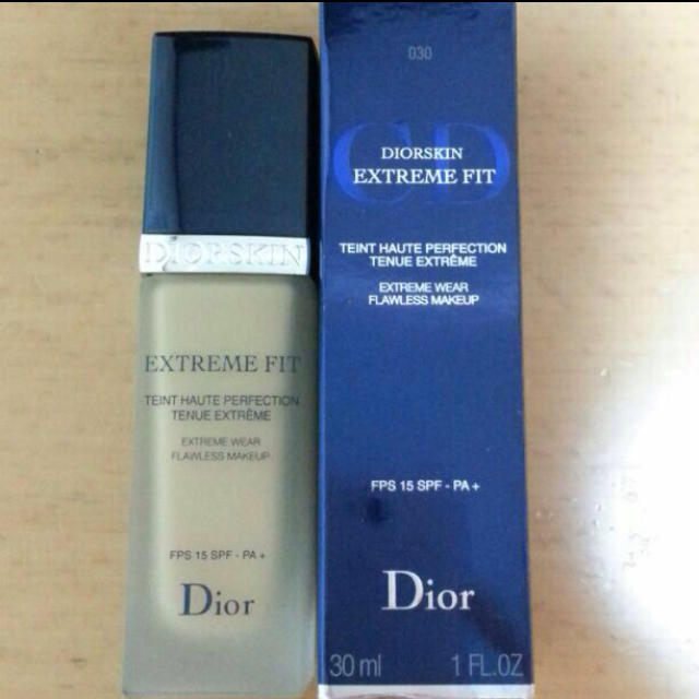 Dior(ディオール)のディオールリキッドファンデ 早いもの勝ち コスメ/美容のベースメイク/化粧品(その他)の商品写真