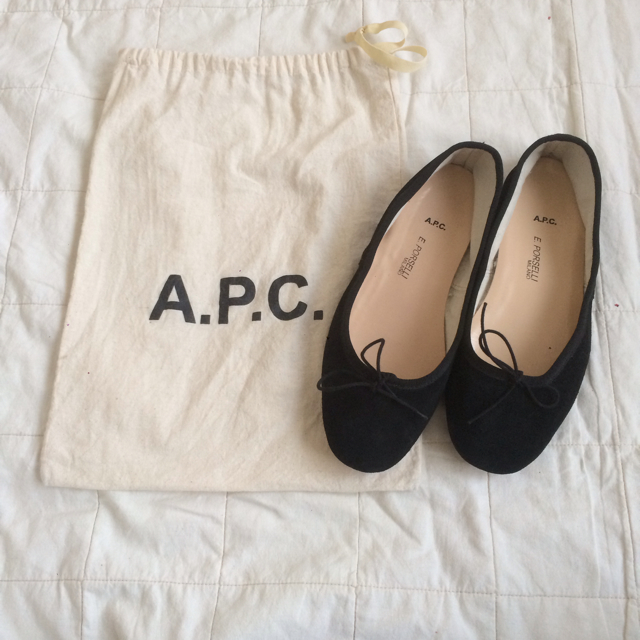 A.P.C(アーペーセー)のPORSELLI A.P.C バレエ レディースの靴/シューズ(バレエシューズ)の商品写真