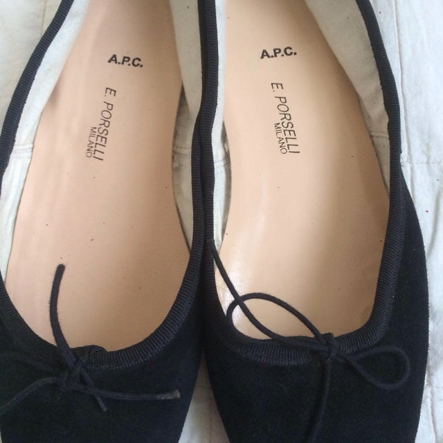 A.P.C(アーペーセー)のPORSELLI A.P.C バレエ レディースの靴/シューズ(バレエシューズ)の商品写真