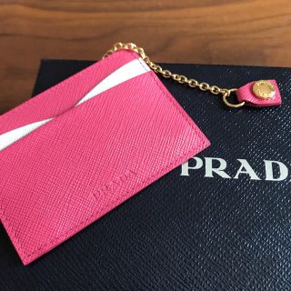 プラダ(PRADA)のプラダパスケース(名刺入れ/定期入れ)