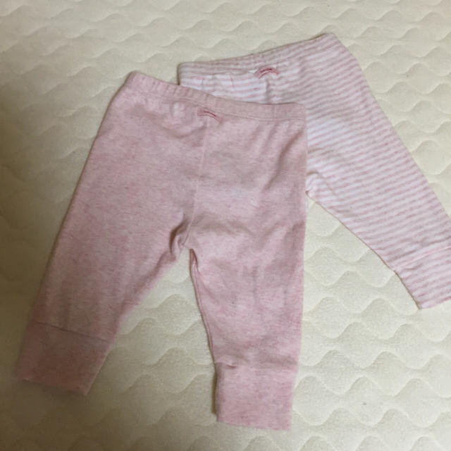 babyGAP(ベビーギャップ)のGAPベビー パンツ2枚SET キッズ/ベビー/マタニティのベビー服(~85cm)(パンツ)の商品写真