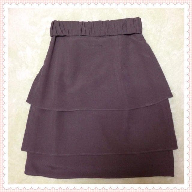 NATURAL BEAUTY BASIC(ナチュラルビューティーベーシック)のベルト付ティアードスカート レディースのスカート(ひざ丈スカート)の商品写真