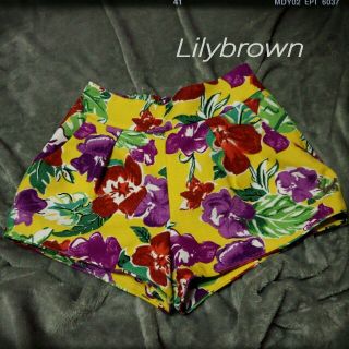 リリーブラウン(Lily Brown)のLilybrownフラワーショーパン(ショートパンツ)