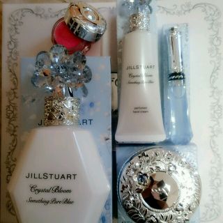 ジルスチュアート(JILLSTUART)のErina様☆(フェイスパウダー)