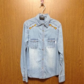 ステューシー(STUSSY)のデニムシャツ(シャツ/ブラウス(半袖/袖なし))