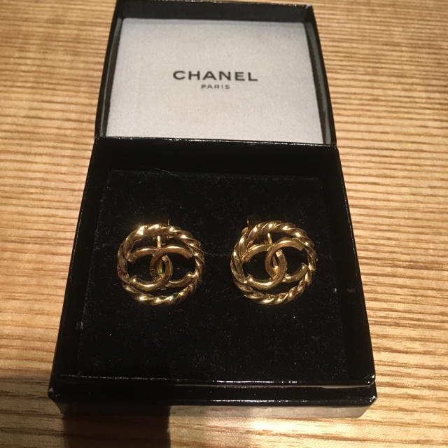 CHANEL(シャネル)の正規品CHANEL ヴィンテージイヤリング レディースのアクセサリー(イヤリング)の商品写真