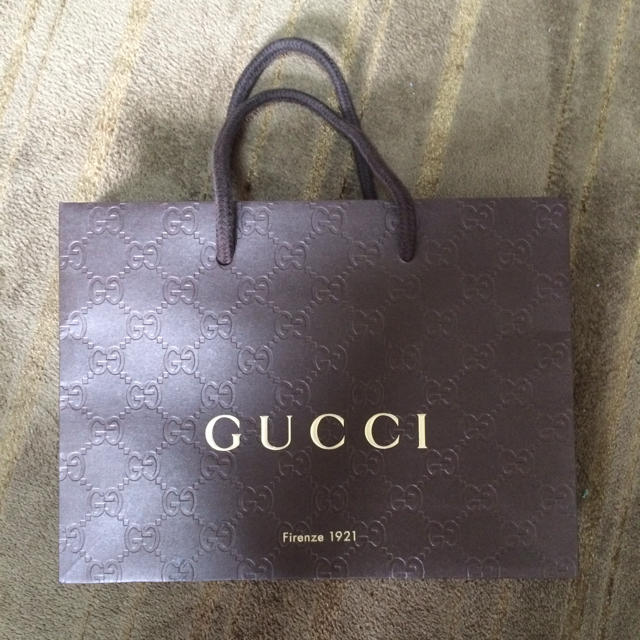 Gucci(グッチ)のGUCCI ショップ袋＆箱 エンタメ/ホビーのおもちゃ/ぬいぐるみ(ぬいぐるみ)の商品写真