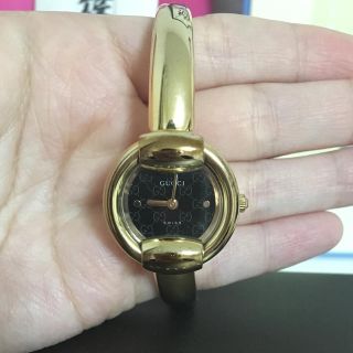 グッチ(Gucci)のGUCCI  ブレスレット型時計(腕時計)