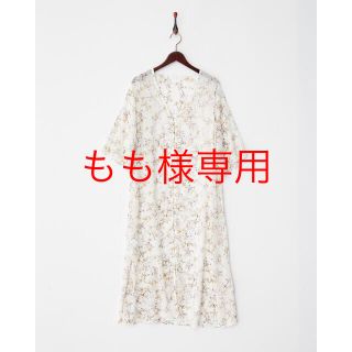 アルシーヴ(archives)のOFF WHITE 花柄ガウン(シャツ/ブラウス(半袖/袖なし))