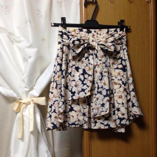 ココディール(COCO DEAL)の花柄チューリップスカート♡(ミニスカート)