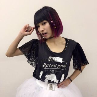 LiSA着用 ROCKトップス(Tシャツ(半袖/袖なし))