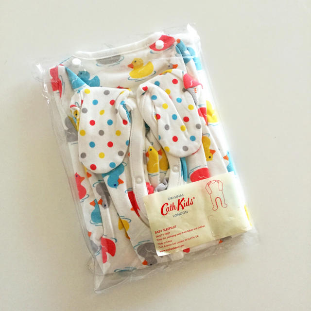 Cath Kidston(キャスキッドソン)の新品未使用◇キャスキッドソン あひる ロンパース◇60 長袖 カバーオール キッズ/ベビー/マタニティのベビー服(~85cm)(ロンパース)の商品写真