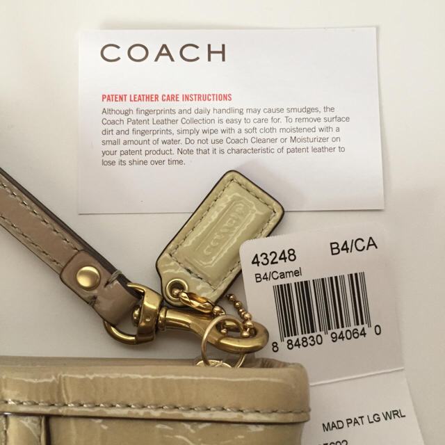 COACH(コーチ)のlalaさま専用      コーチ COACH エナメルポーチ  レディースのファッション小物(ポーチ)の商品写真