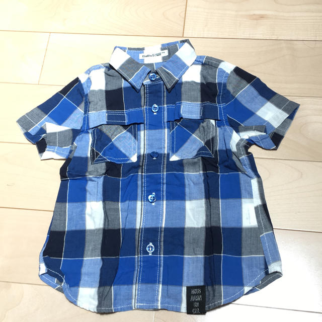 BeBe(ベベ)のBeBe 90cm チェックシャツ キッズ/ベビー/マタニティのキッズ服男の子用(90cm~)(ブラウス)の商品写真